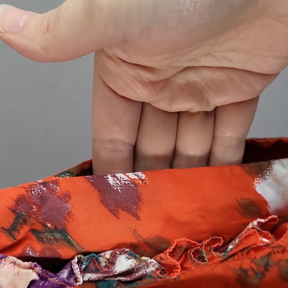 H&M Floral Ruffle Shorts, Women's Size 12 - Picture 4 of 6